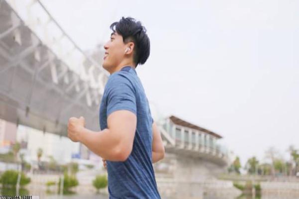 游泳体育培训中心加盟(图1)